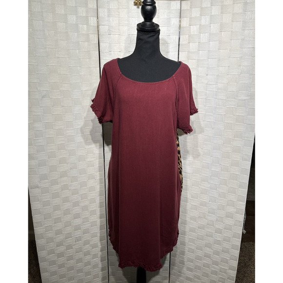 Umgee Womens Wine Animal Back Fishtail Scoop Tunic Dress Size Large Fall Boho - Picture 14 of 15